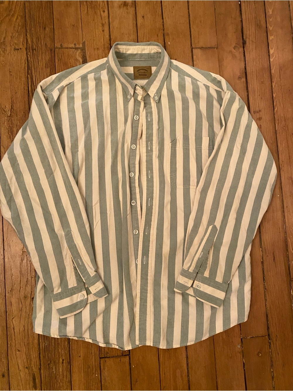 Vintage at John’s bay thick striped button down shirt